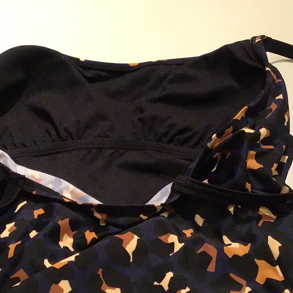 Intl Details Tankini Bathing Suit - Picture 8 of 10